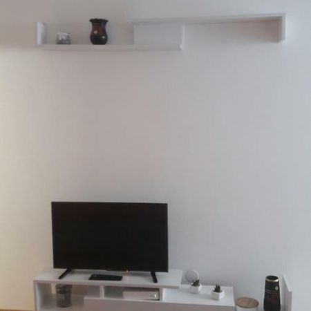 Melody Apartment Алба-Юлия Экстерьер фото